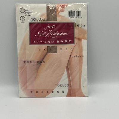 VTG Toeless Hanes Silk Reflections Beyond Buff OAO85 Sz EF Control Top